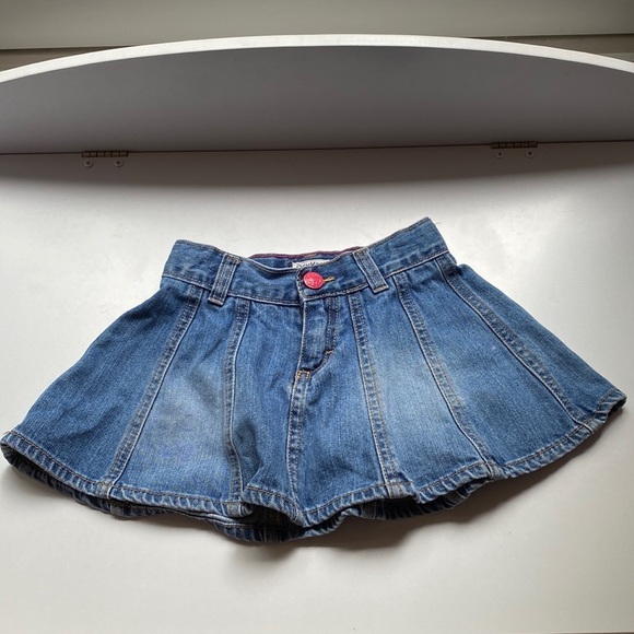 Oshkosh B’gosh Denim Skirt‎ Toddler Size 4 - Picture 1 of 4